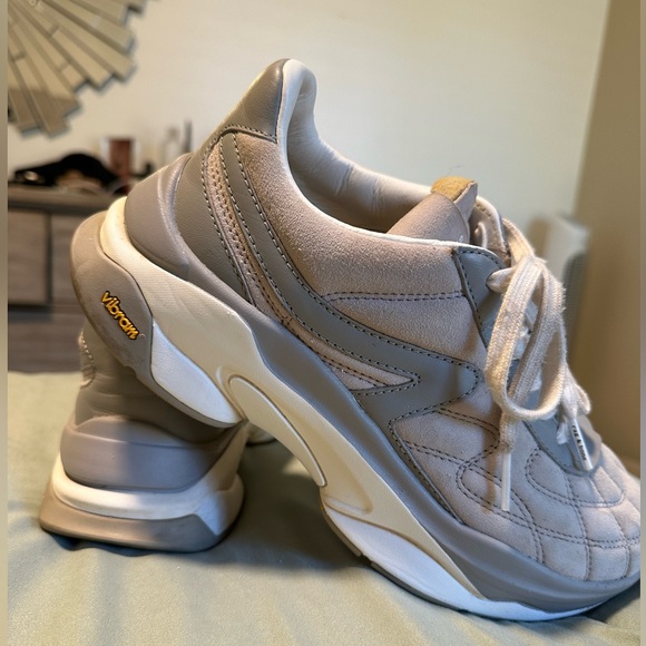 Rag & Bone Vibram running shoes - Picture 2 of 4